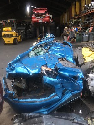 th z-Blue Hero Car 02