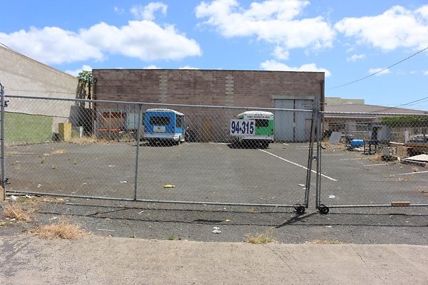 Waipahu 94-315 Leonui St No Contact Yet