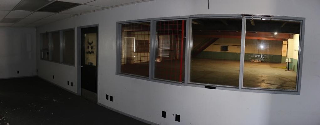 th 20 IMG 1st Floor Office3