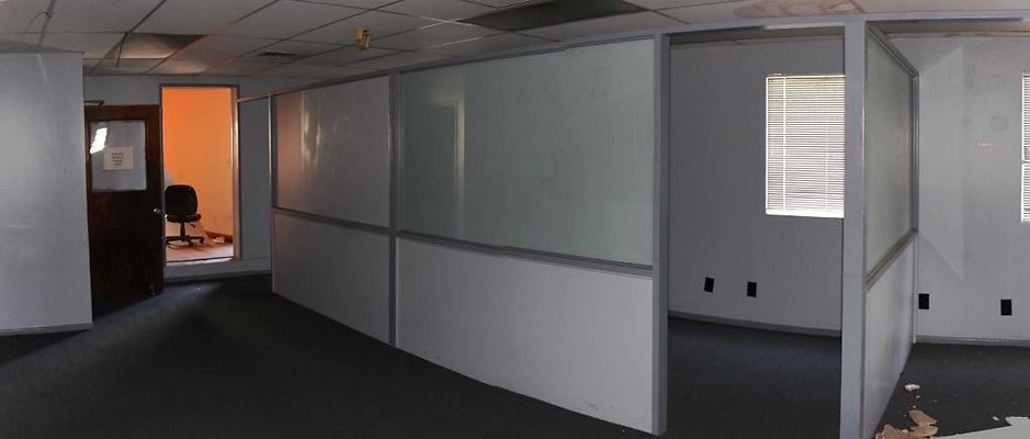 th 21 IMG 1st Floor Office3 Reverse