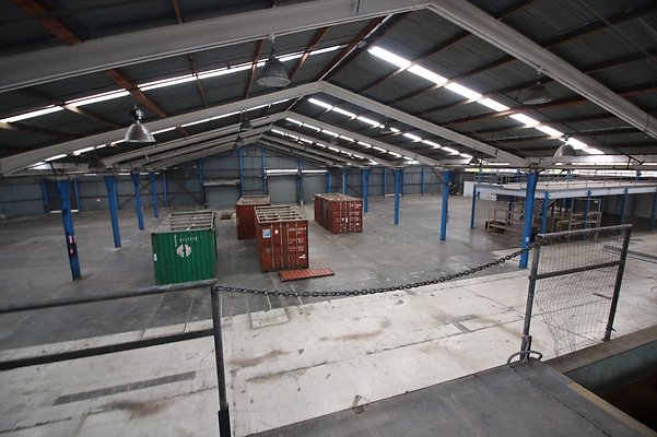 Kakaako Fisher Warehouse 450 Cooke St Ryan 291 7404