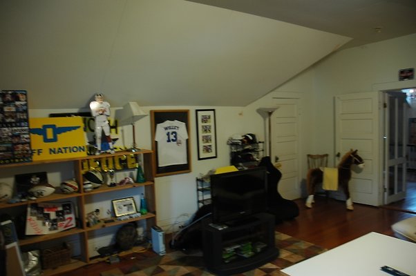 th 2211 Kamehameha Ave - Maya and Jack-106