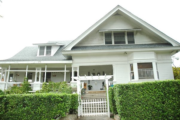 th 2211 Kamehameha Ave - Maya and Jack-05