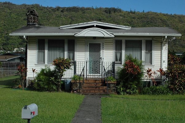 Manoa 2669 Kaaipu St Kono EXT Actual Backyard Manoa 2669 Kaaipu St Kono EXT Actual Backyard