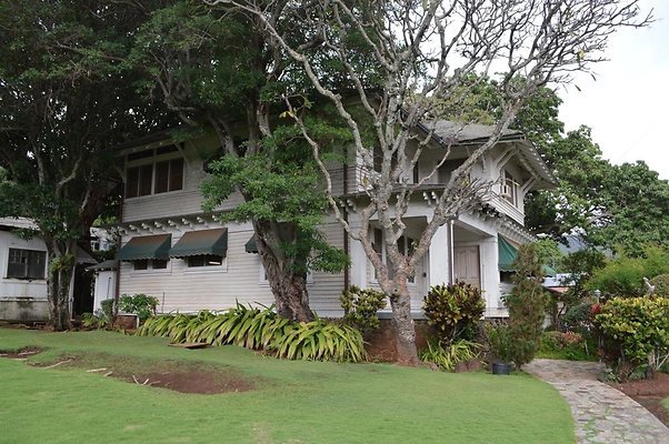 Manoa Example - NOT YET CONFIRMED Manoa Example - NOT YET CONFIRMED