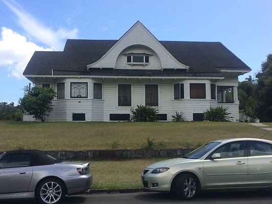 Manoa 2115 Kamehameha Ave Gabriel 808.351.1710 Manoa 2115 Kamehameha Ave Gabriel 808.351.1710