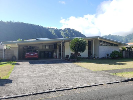 Manoa 3028 Kanu St Bridget Matsumoto (808) 224-8519