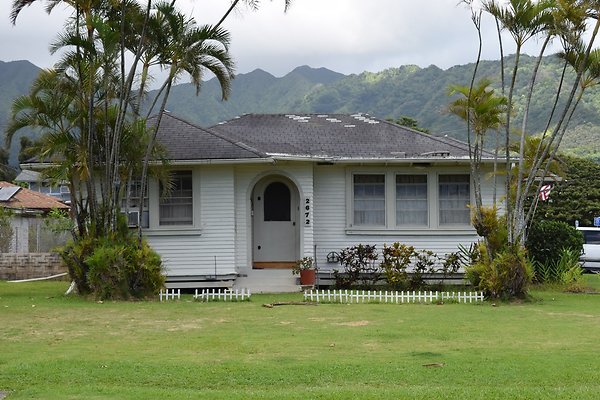 Manoa 2672 Lowrey Ave - Richard Allen 808-227-7426 Manoa 2672 Lowrey Ave - Richard Allen 808-227-7426
