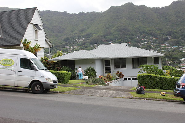 Manoa 2508 Olopua St. Betty Buck Manoa 2508 Olopua St. Betty Buck