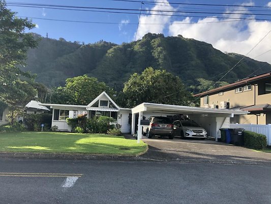 Manoa 3302 Pakanu St Darryl (808)291-9636