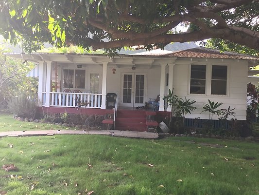 Manoa 2748 Kahawai St