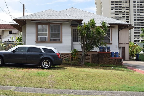 Makiki 1729 Lewalani-Travis 808.398.8728 Makiki 1729 Lewalani-Travis 808.398.8728