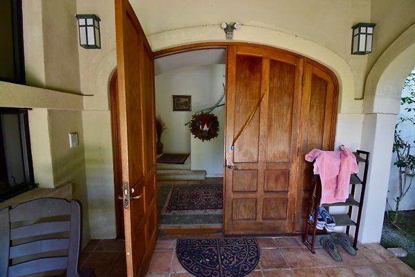 th Peters Place - Party House 1597 th Peters Place - Party House 1597