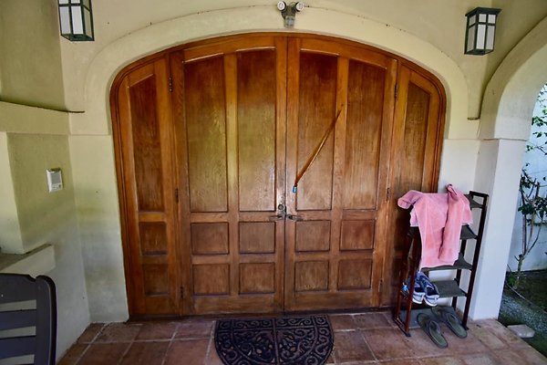 th Peters Place - Party House 1596 th Peters Place - Party House 1596