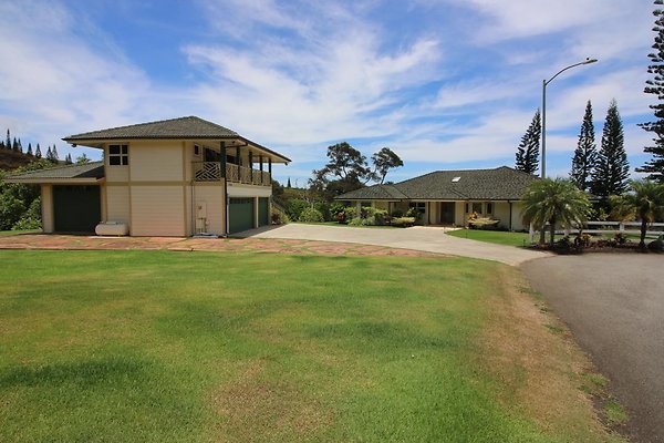 Olomana 42-103 Kooku Pl Marites Calad 808.294.4202 Olomana 42-103 Kooku Pl Marites Calad 808.294.4202