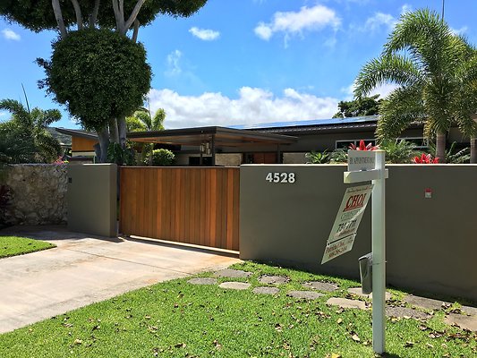 Kahala 4528 Kahala Ave NOT.INTERESTED 8.02.2016 Kahala 4528 Kahala Ave NOT.INTERESTED 8.02.2016