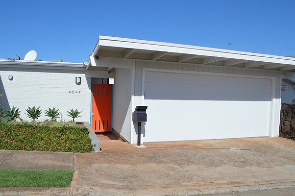 DH 4047 Papu Circle - Stephanie Gruenert and Holger Gruenert DH 4047 Papu Circle - Stephanie Gruenert and Holger Gruenert