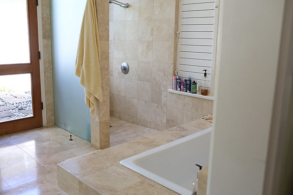 DH 3202NoellaDr Richard Erickson-29