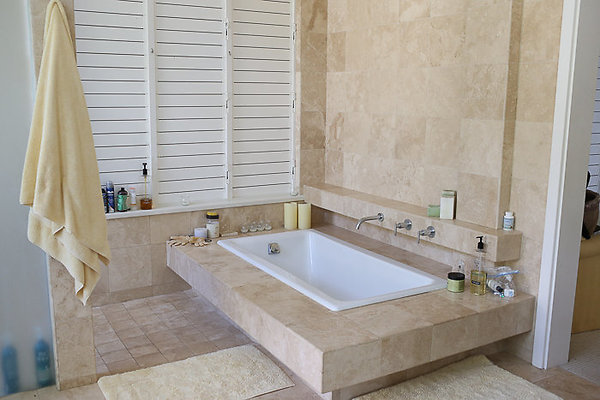 DH 3202NoellaDr Richard Erickson-32