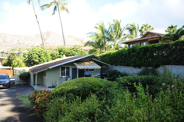 DH 237 Kulumanu Pl Bungalow John Black 808.294.9345 DH 237 Kulumanu Pl Bungalow John Black 808.294.9345