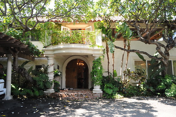 DH Teimour Persian House DH Teimour Persian House