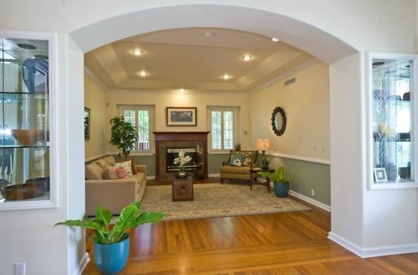 HI50 S5 4025 Black Point Living Room