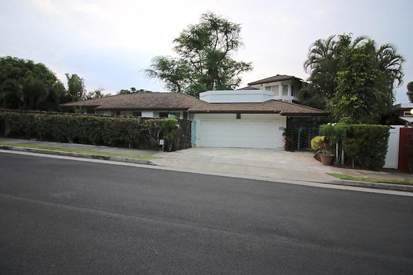 Diamond Head 3913 Gail St Margie Katras 423.967.2595 Diamond Head 3913 Gail St Margie Katras 423.967.2595