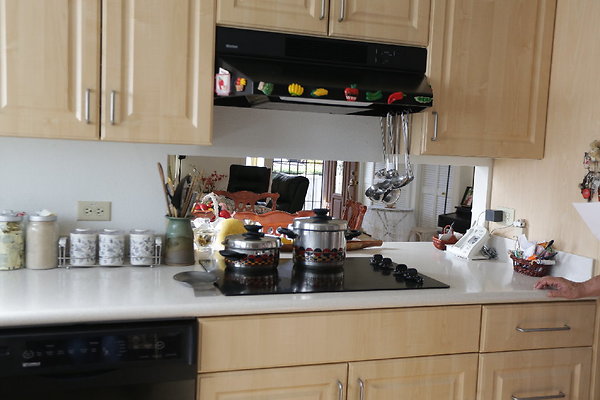 DH 3033MakiniSt (9 of 14) DH 3033MakiniSt (9 of 14)