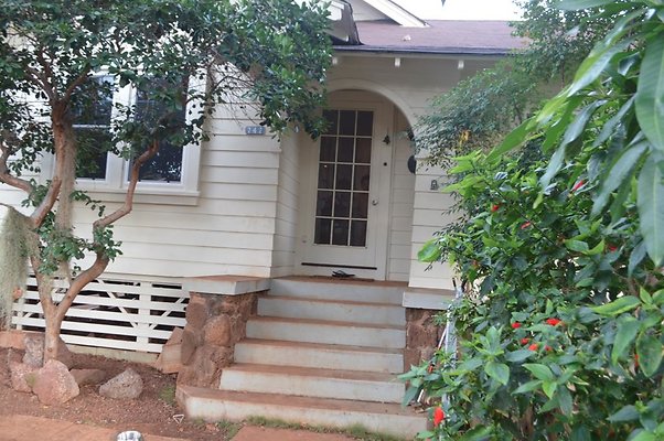 Kaimuki 747 7th Ave - Issace Kaimuki 747 7th Ave - Issace