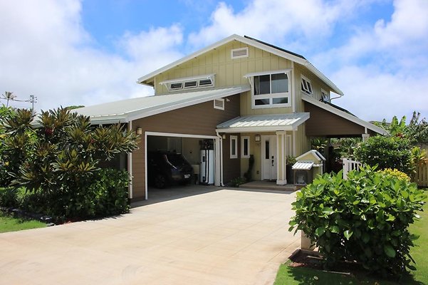 Kaimuki 747 22nd Ave Daniel 808.371.7842 Kaimuki 747 22nd Ave Daniel 808.371.7842