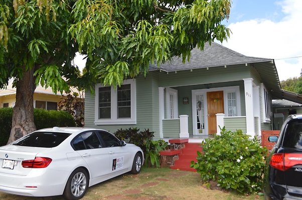 Kaimuki 911 Hookipa Way HeidiBertucci 808.734.7505 Kaimuki 911 Hookipa Way HeidiBertucci 808.734.7505