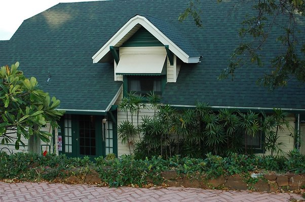 Kaimuki 741 16th Ave Malia Ane 808-292-3609 Kaimuki 741 16th Ave Malia Ane 808-292-3609