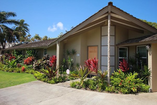 Kahala 987 Waiholo Jordan 808 294 8262