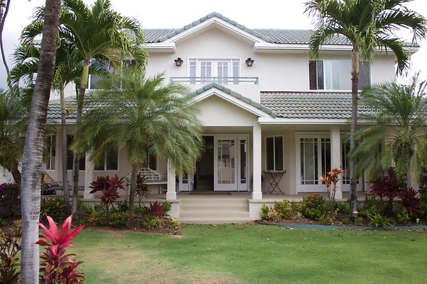 Kahala 4817-4819 Kahala Ave Rai Saint Chu 808.341.4600