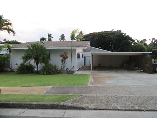 Kahala 4351 Aukai Randy 808.721.0753