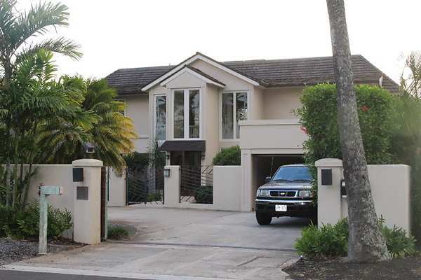 Kahala 1030 Kealaolu Paul Higo 808.221.1771