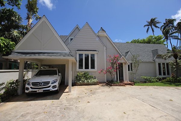 Kahala 4337 Kahala Ave Mary 808 222 0072