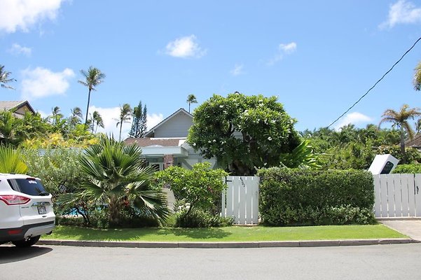 Kahala 4561 Aukai St. Mrs. Potter 808.734.8747 Kahala 4561 Aukai St. Mrs. Potter 808.734.8747