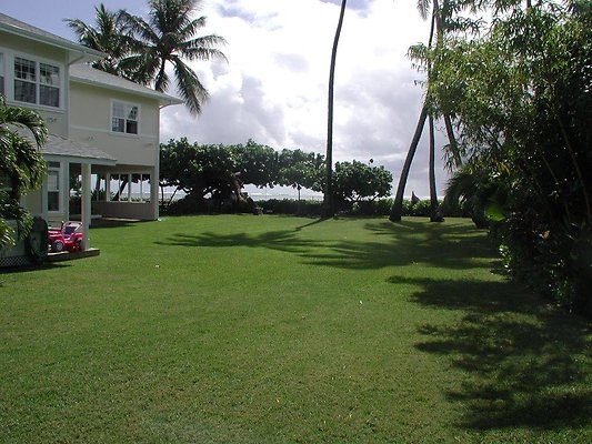 Amy East Oahu (26) Amy East Oahu (26)