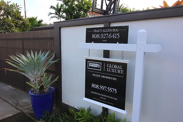 th IMG 1488 Next Door