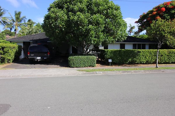 Kahala 4629 Kolohala St Greg Serex 808.482.9972 Kahala 4629 Kolohala St Greg Serex 808.482.9972