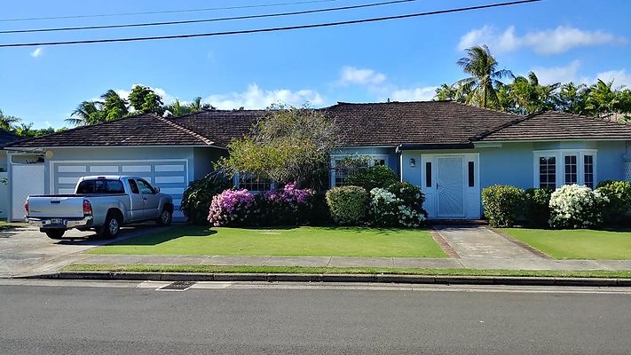 Kahala 978 Waiohinu Dr Mia (Maya) Nishimura 808222-3470