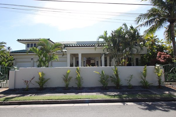 Kahala 4689 Kolohala Devin 808 429 7497