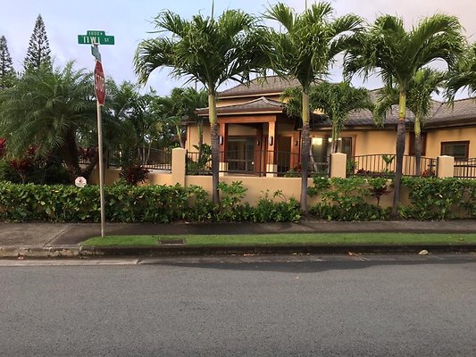 Kahala 4520 Farmers Rd Eric Shimoda 808.349.1010 Kahala 4520 Farmers Rd Eric Shimoda 808.349.1010