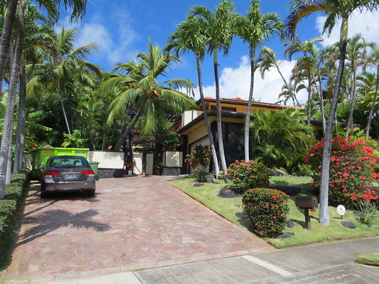 Kahala 624 Ahakea St Les Wilson 808.497.7532 Kahala 624 Ahakea St Les Wilson 808.497.7532