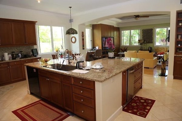 Kahala 621 Kuana St Bob 650 888 7754 Kahala 621 Kuana St Bob 650 888 7754