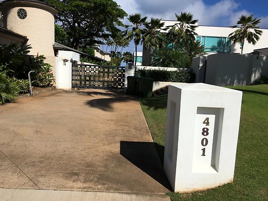 Kahala UNAPPROVED 4801 Kahala Ave Left.Letter 8.02.2016