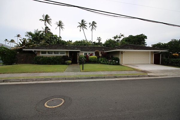 Kahala 921 Makaiwa St Craig Carapelho 808.222.2414