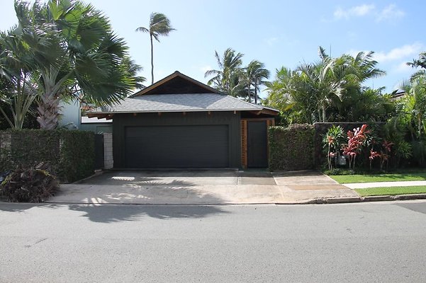 Kahala 1060 Noio St Ryan Fujita 808.888.9408