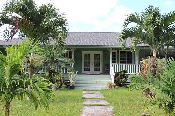 Hauula 53-056 Puhuli St Cynthia 808.225.9059 Hauula 53-056 Puhuli St Cynthia 808.225.9059